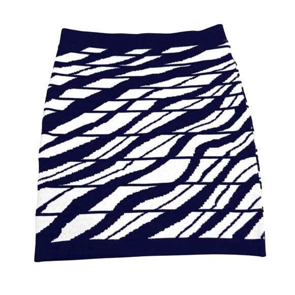 Forever 21 Zebra Print Sweater Skirt Black White M - Picture 1 of 4